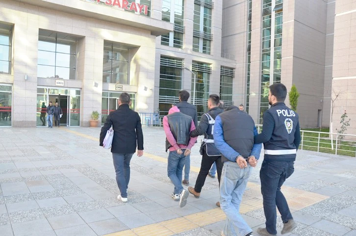 21 EKİP 55 PERSONEL ARANAN ŞAHISLARIN İZİNİ SÜRDÜ