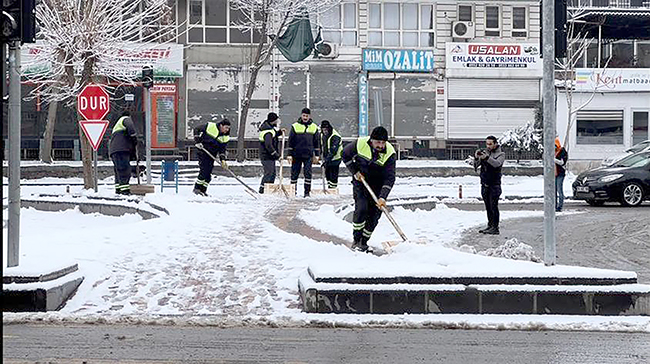 KARLA YOĞUN MÜCADELE!