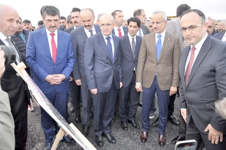 BAKAN URALOĞLU “BATMAN HASANKEYF YOLU YAZIN TRAFİĞE AÇILACAK”