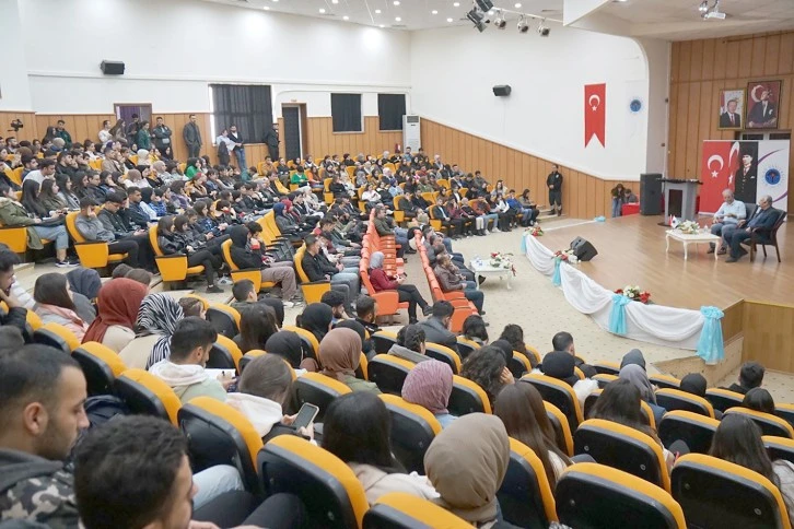 BATÜ’DEN ‘ÇOCUĞU ANLAMAK’ KONFERANSI