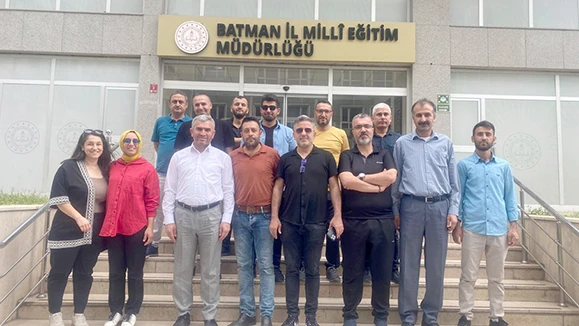 GÖNÜLLÜ ÖĞRETMENLER HATAY'A GİTTİ