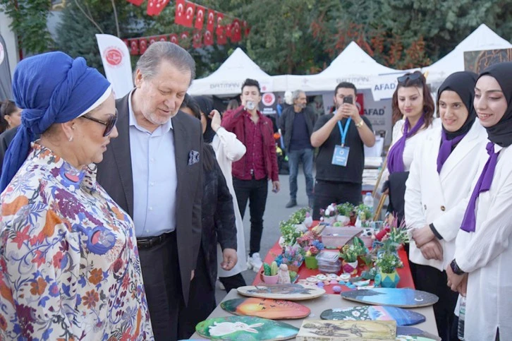 ÖĞRENCİ TOPLULUKLARI TANITIM GÜNLERİ BAŞLADI