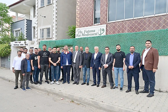 YAŞAR'DAN ŞEYH BAĞDU'YA ZİYARET