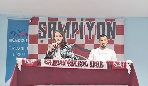 PETROLSPORLU FUTBOLCULAR BOĞAZİÇİ KOLEJİ'NDEYDİ