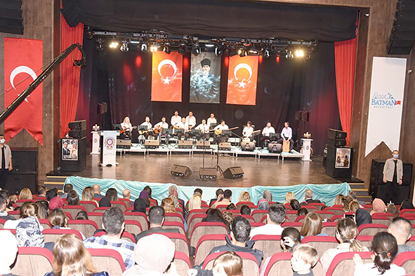 POLİS KOROSUNDAN MUHTEŞEM KONSER