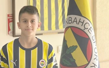 KANAĞI, FENERBAHÇE’YE İMZA ATTI