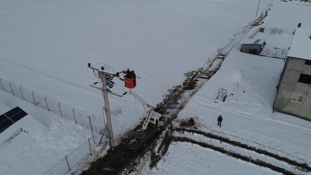 Kriz masası kuruldu! Bakan Dönmez, 2 gündür elektriğin olmadığı Isparta'ya gidiyor