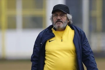 PETROLSPOR’DA MUSTAFA REŞİT AKÇAY İLE ANLAŞTI