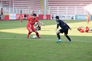 RUHSUZ FUTBOL… PETROLSPOR EVİNDE MAĞLUP; 1-2