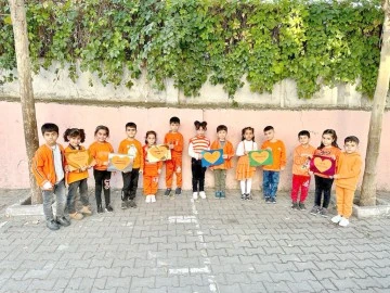 ZİYA GÖKALP’IN MİNİKLERİNDEN ÇOK GÜZEL HAREKETLER